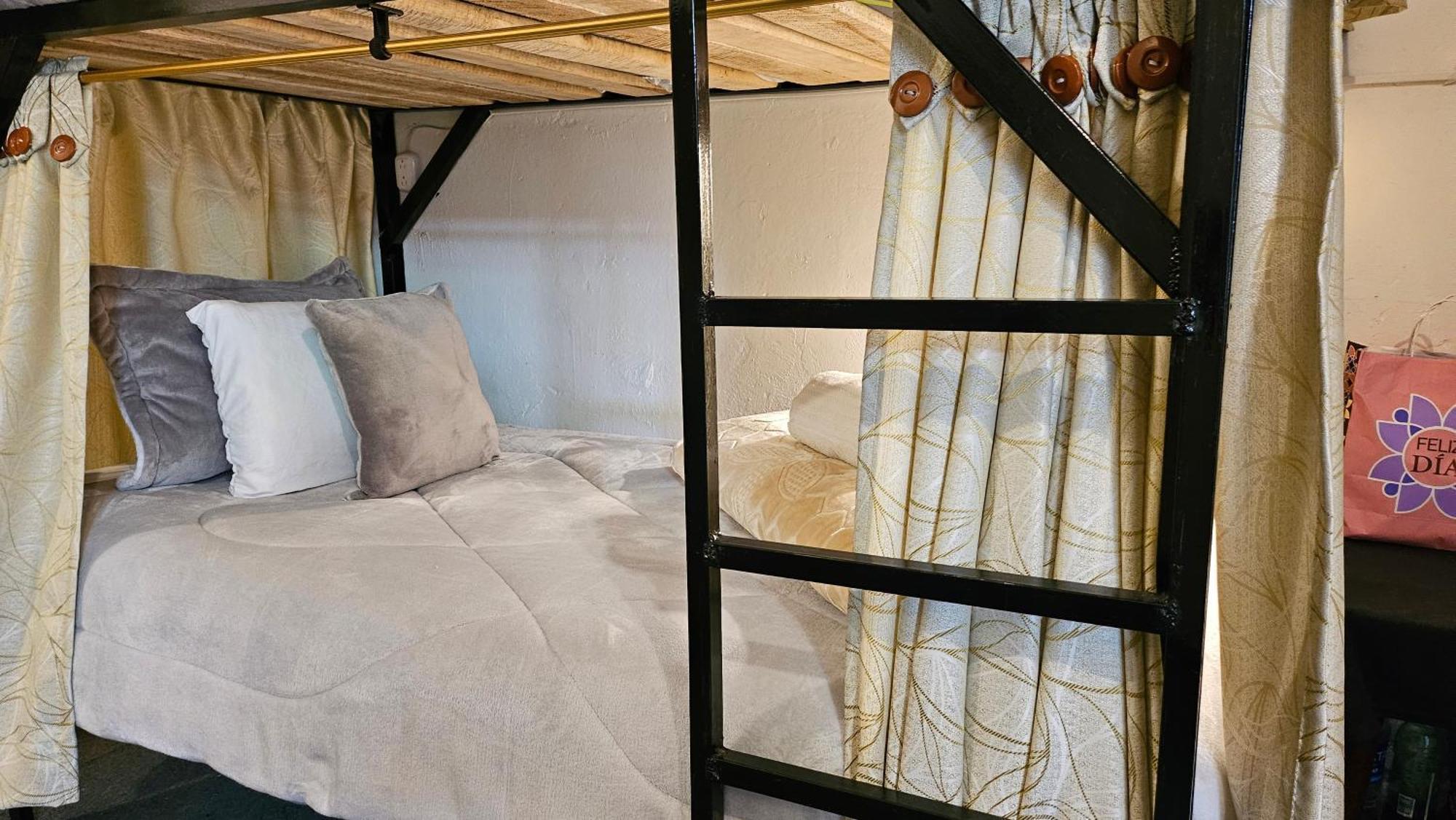 Casa Samor La Candelaria بوغوتا المظهر الخارجي الصورة